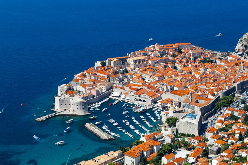 Vue panoramique de Dubrovnik et de ses murs
